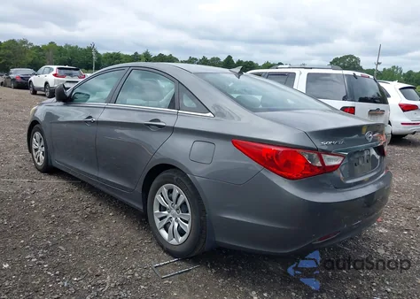 2013 Hyundai Sonata Gls z USA, uszkodzony, nr VIN 5NPEB4AC3DH519391